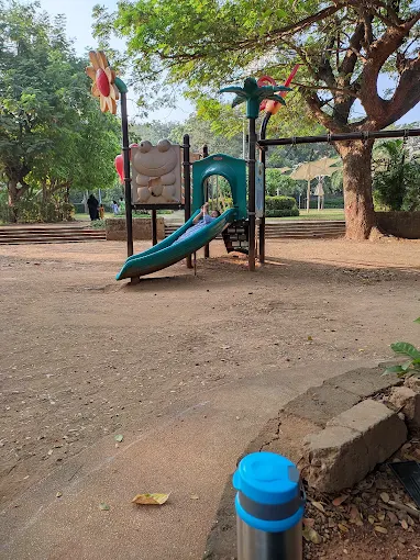 Rajesh Khanna Garden - slide 4