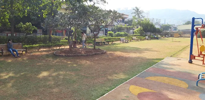 Karamveer Dadasaheb Udyan - slide 2