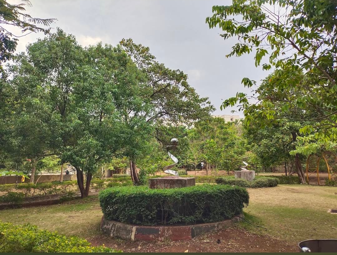 Hemant Karkare park - slide 5