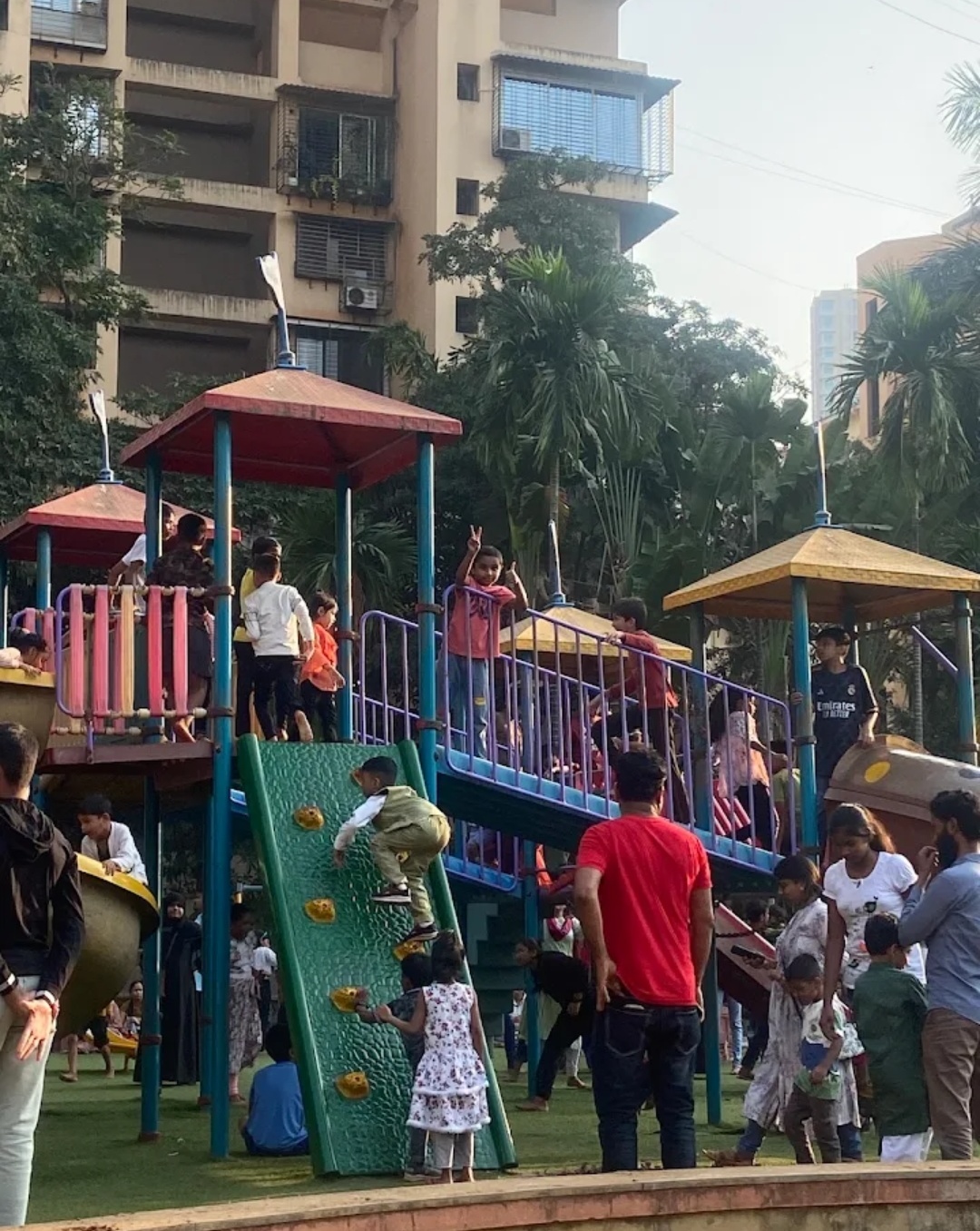 Brihanmumbai Municipal Corporation Garden Andheri - slide 1