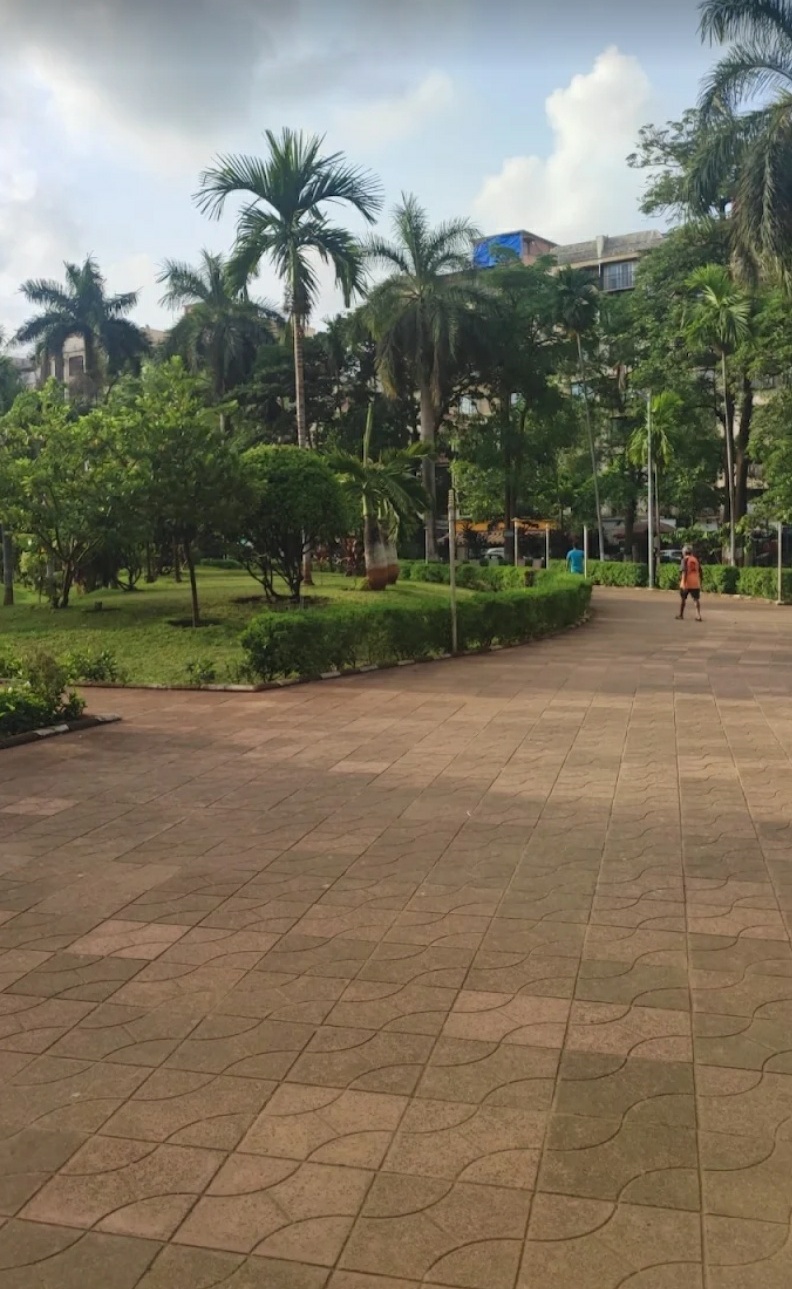 Brihanmumbai Municipal Corporation Garden Andheri - slide 2