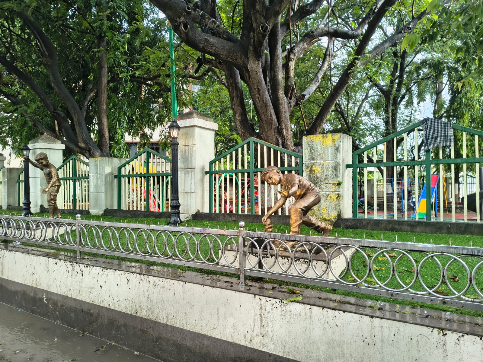 Sane Guruji children Park - slide 3
