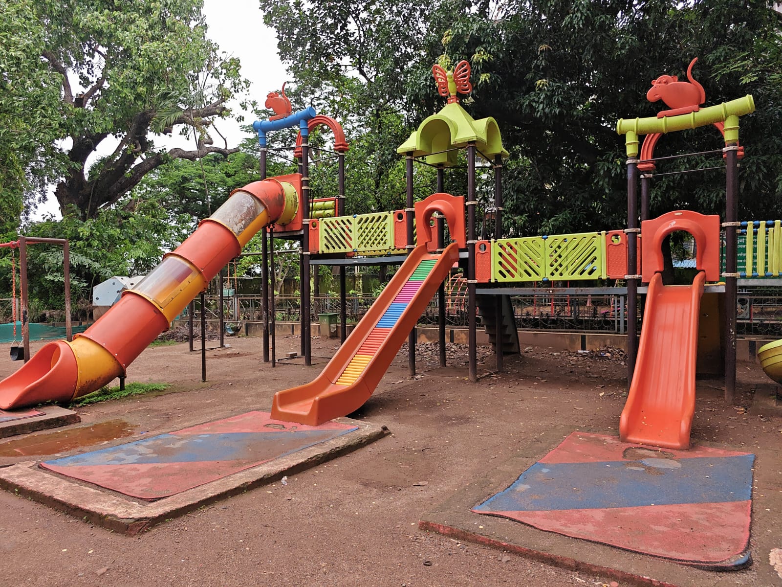 Kamala Nehru Park - slide 10